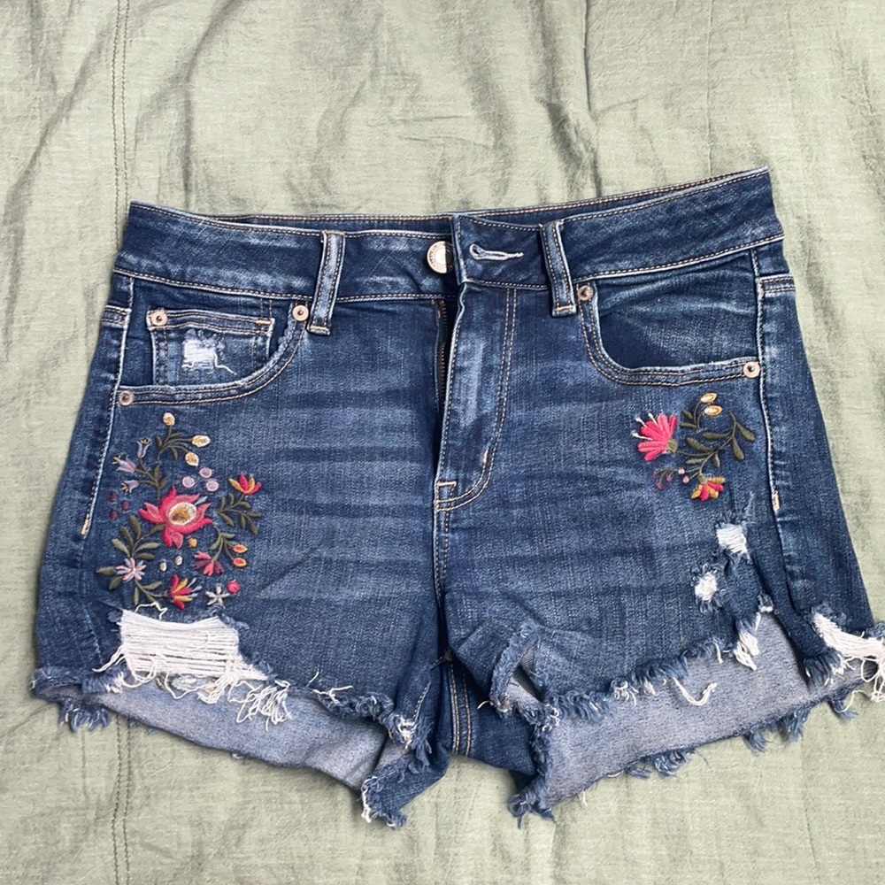 American eagle floral jean shorts
